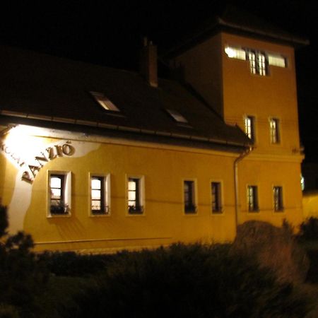 Torkolat Panzió Acomodação com café da manhã Tokaj Exterior foto