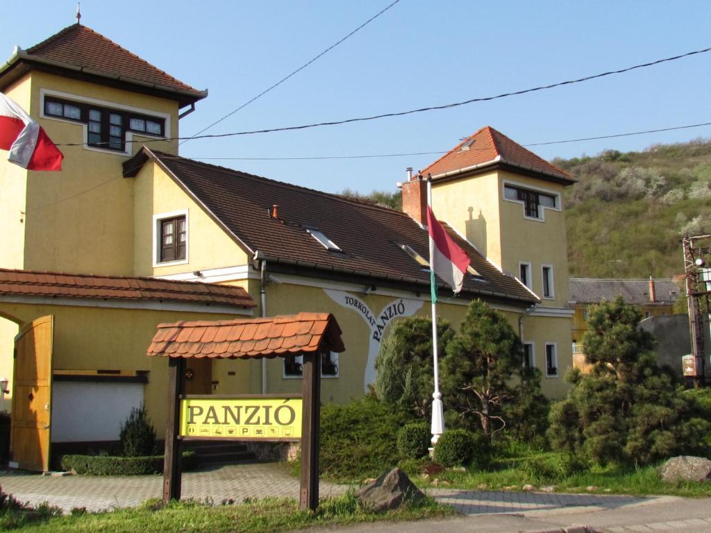 Torkolat Panzió Acomodação com café da manhã Tokaj Exterior foto